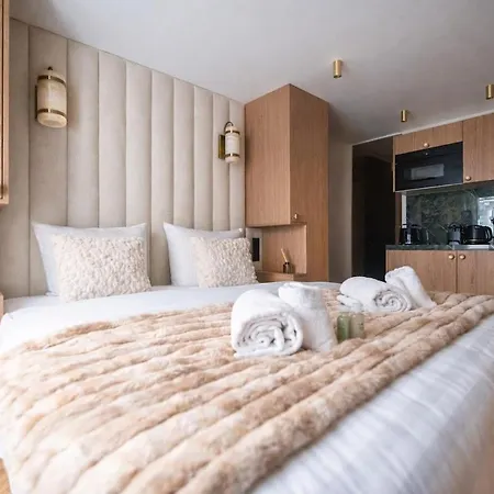 Apartment Stylish Steps From Opera Paris
